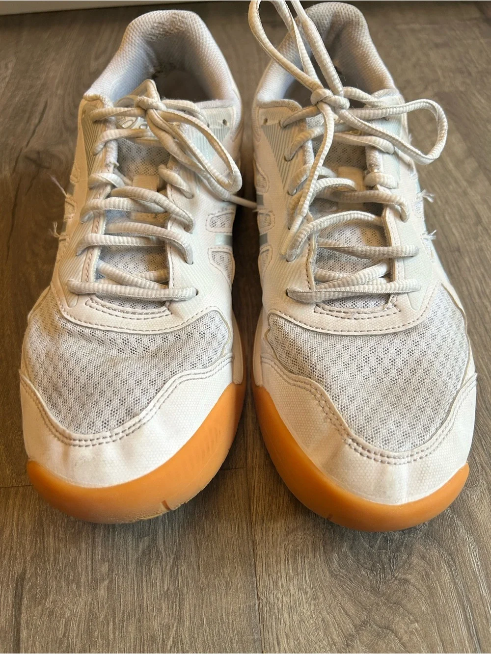 Aasics Upcourt Indoor Court Volleyball Shoes- White with Gum Outsole - Picture 2 of 9